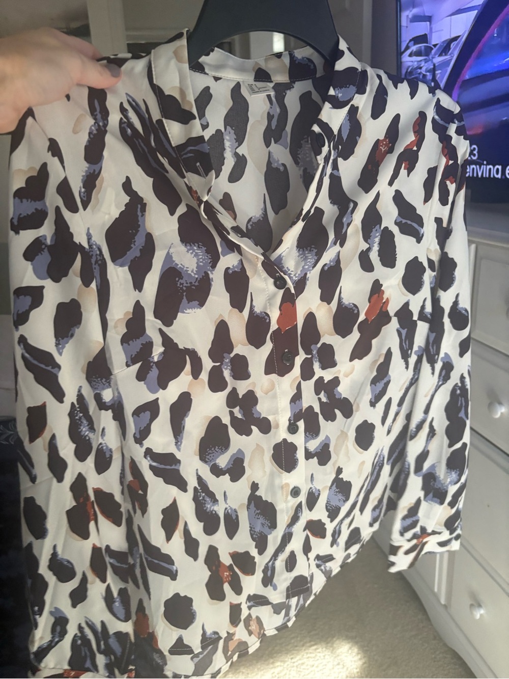 Source Unknown Cream Animal Print Button-Down Blouse with Brown & Black Accents